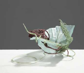 Angeliki Hofmann „Glas-Faser I-IV“, 2008, Glas:geschnitten, verknotet, 11 x 13 cm