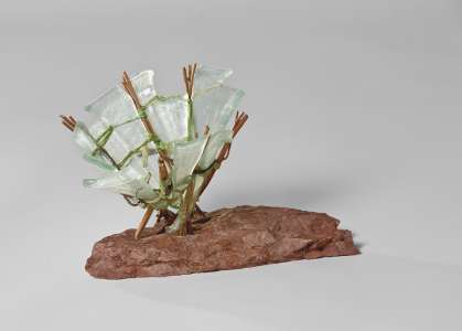 Angeliki Hofmann „The Tipping Point", 2009, Glas, 15 x 11 x 23 cm