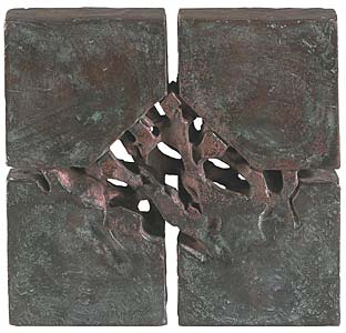 Günter Mauermann "Den Totgeborenen", 2001, Grabmalmodell, Bronze, 25,5 x 25,5 x 4 cm