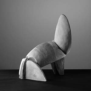 Pilar Rovira Hammer " Die Andere, Sorgen auf der Reise, Dialog ", 2002, Reduktionsbrand,Ton, 22 x 22 cm, 24 x 34 cm, 19 x 19 cm