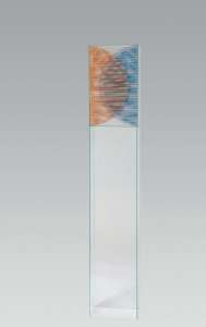 Christine Sabel „LR 290309“, 2009, Glas UV-verklebt, Off-Set-Folie, 170 x 30 x 16 cm